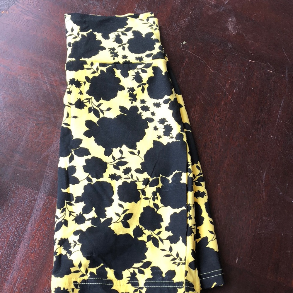Rue 21 Butterfly mini skirt